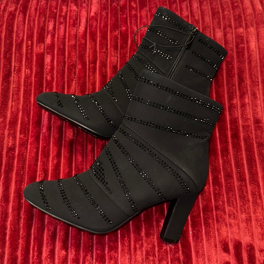 IPMO Vaxie Rhinestone Black Booties 7.5